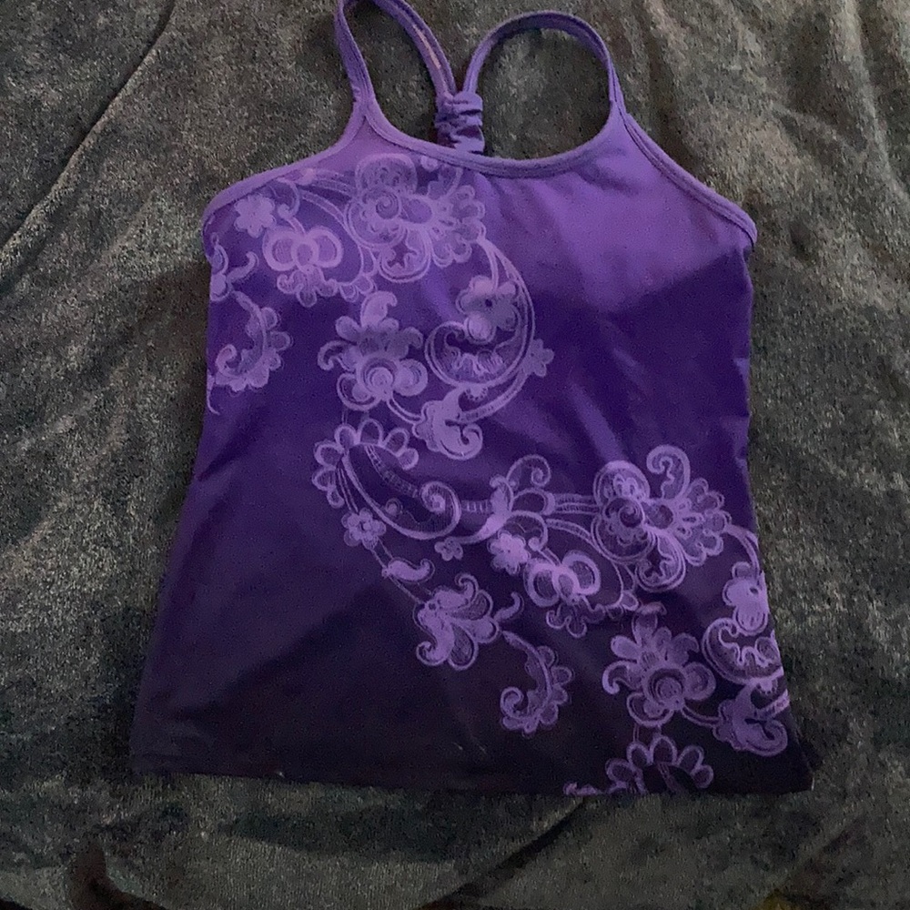 Athleta tank top with built in shelf bra